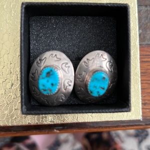 Turquoise good blue stone with copper coming through set in ET sterling
